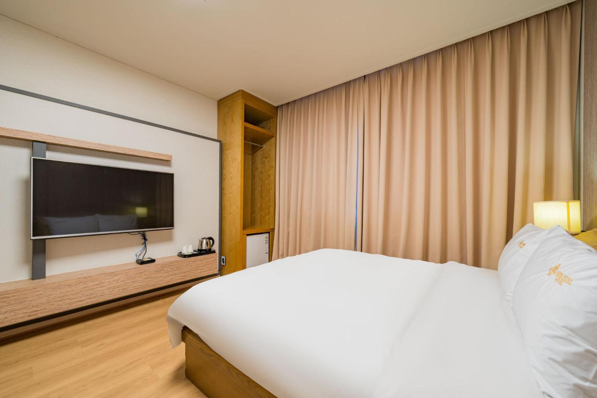 Yeosu Stay Hotel Room photo