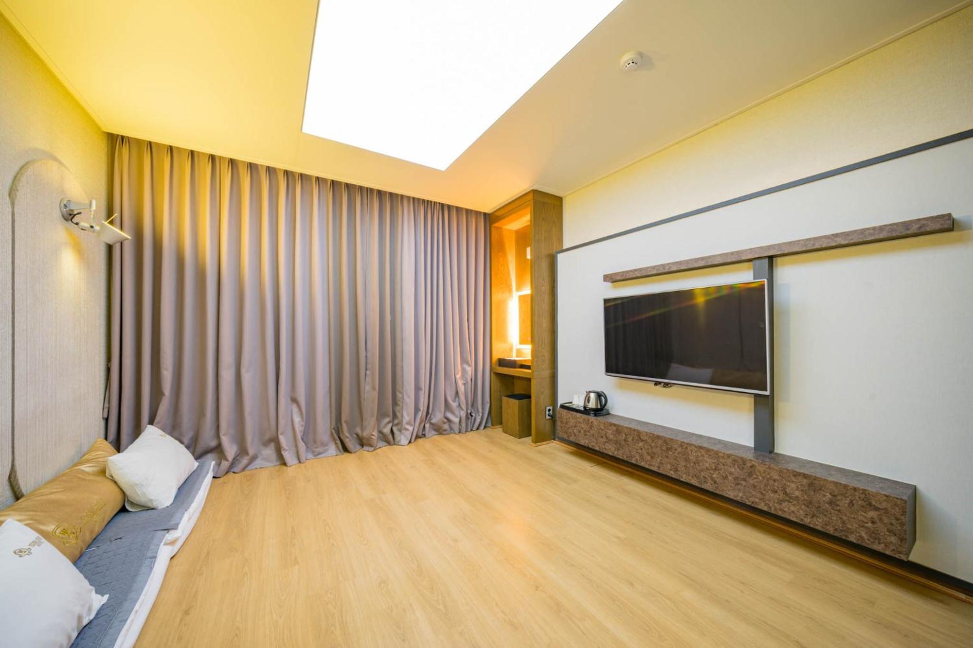 Yeosu Stay Hotel Room photo