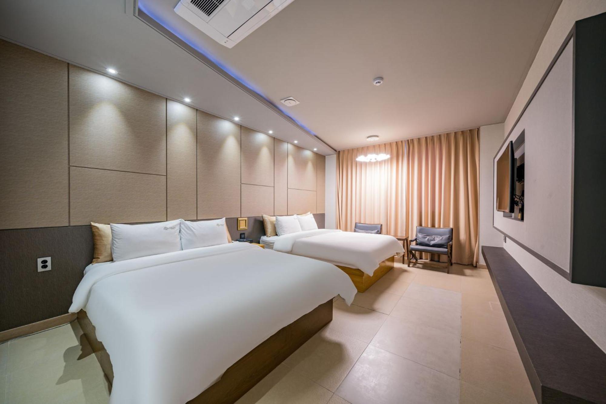 Yeosu Stay Hotel Room photo