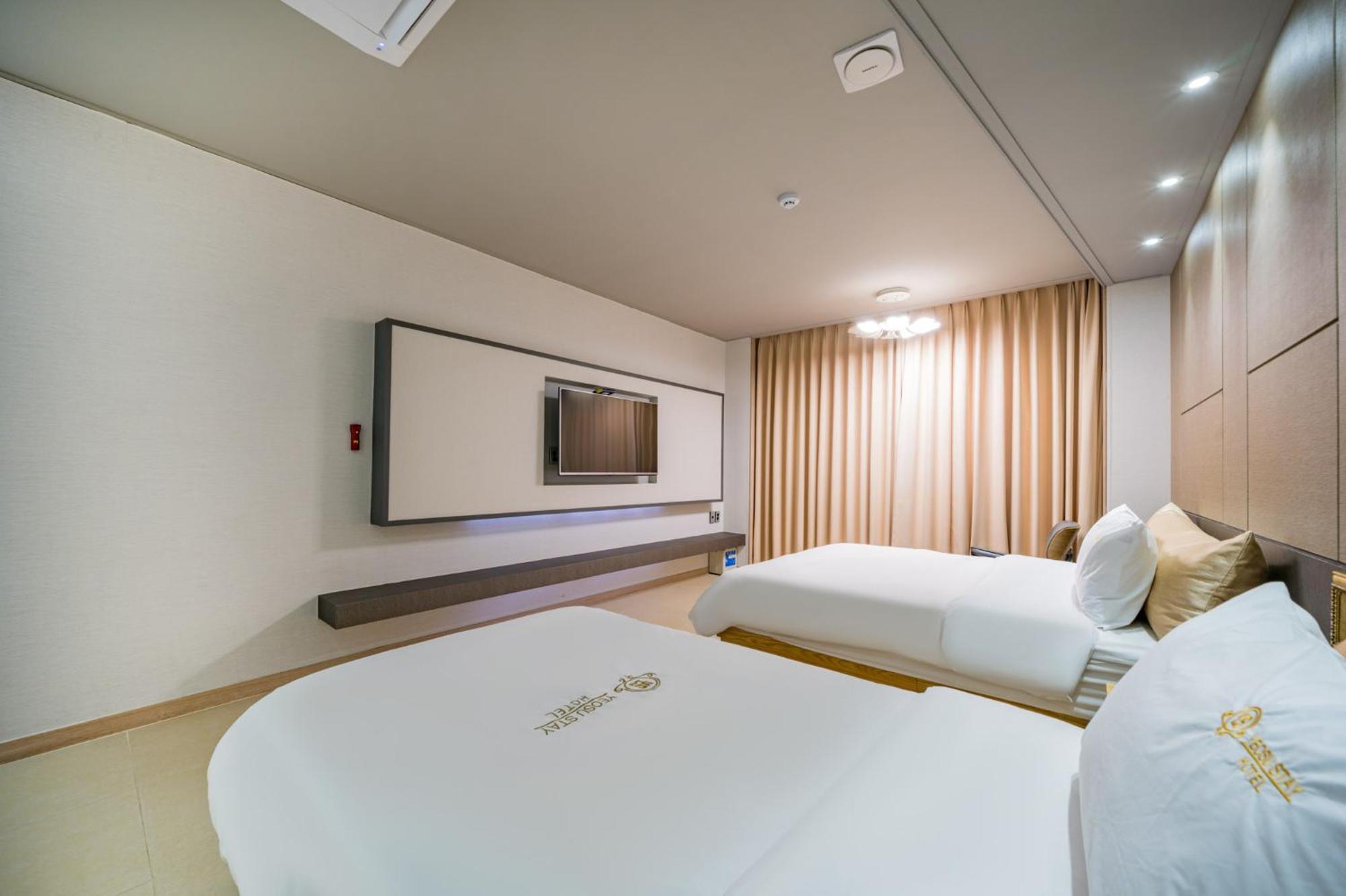 Yeosu Stay Hotel Room photo